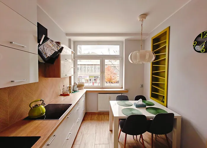 Z Widokiem Na Swiety Marcin פוזנן